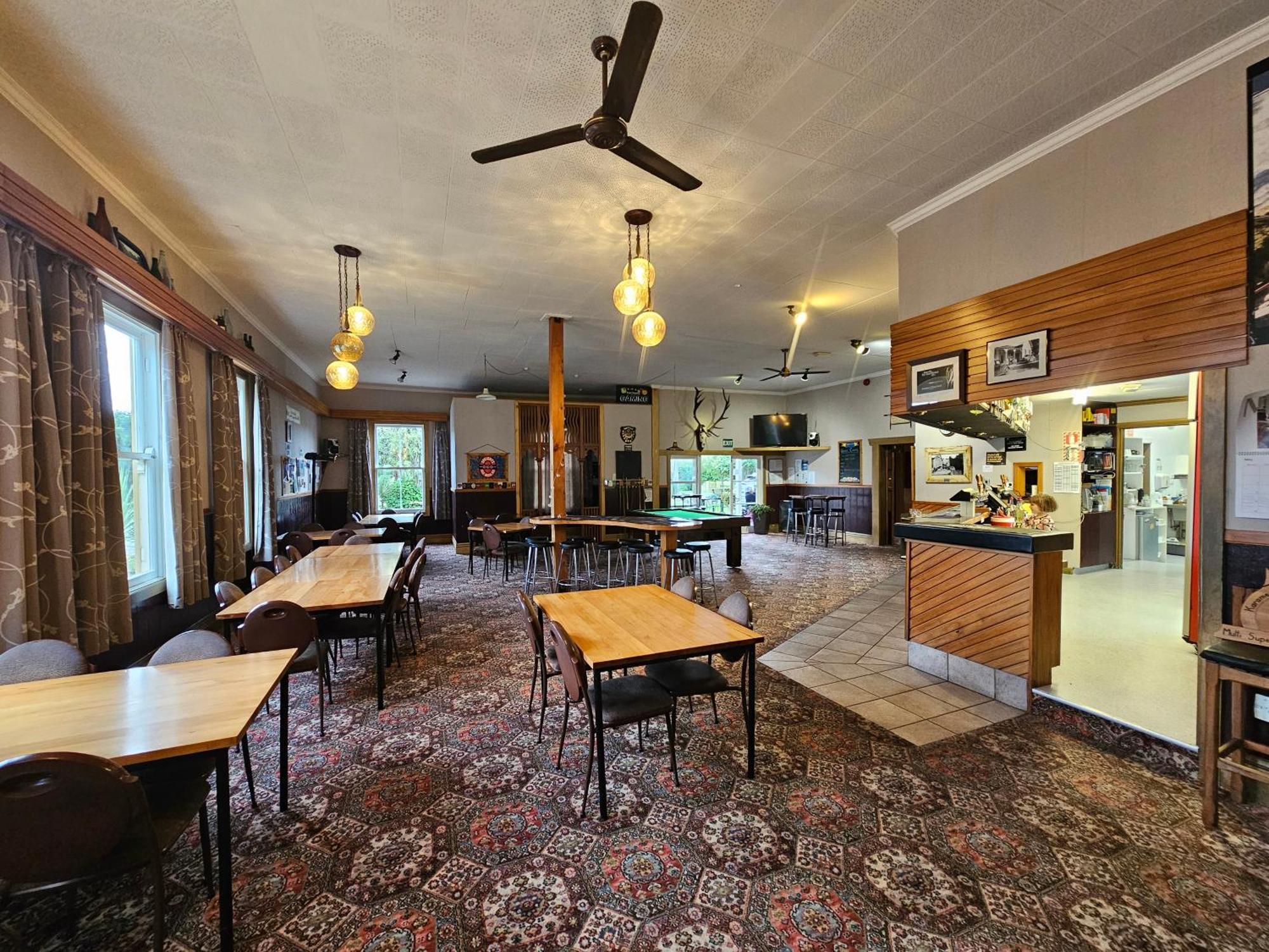 Karamea Village Hotel Buitenkant foto